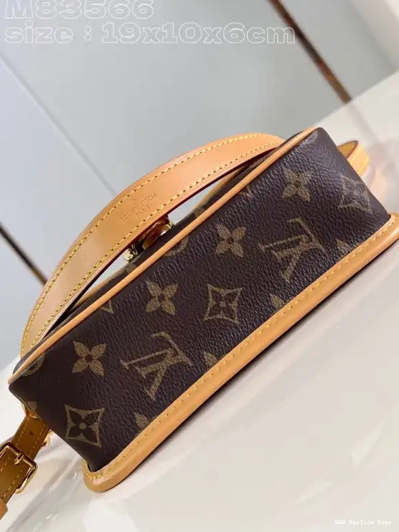 Aaa replica ru Nano Diane-19*10.5*6 CM LOUIS VUITTON 0512